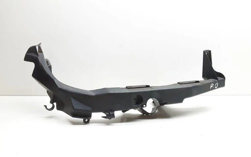 BMW 3 E90 Rechte Scheinwerferhalter 7116708 2.50 Diesel 2006 33701571