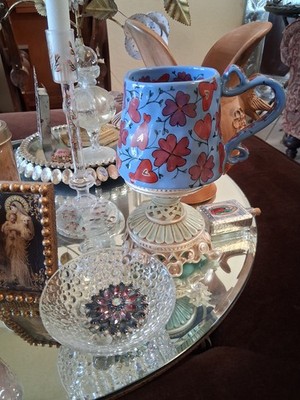 ANTHROPOLOGIE THE MUD FAIRY BLOOMING HEARTS 24K GOLD ACCENT MUG