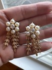 Vintage Sarah Coventry Royal Highness Clip Earrings Rhinestone Faux Pearl Dangle — photo 2