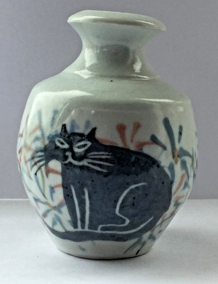 Kleine Studiokeramik ''Rundstein'' - ? Irland - handbemalte Katze & Maus Vase