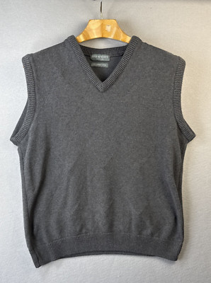 Lyle & Scott V-neck Vest Men's Size M Golf Casual or Dress Knit Combed Cotton