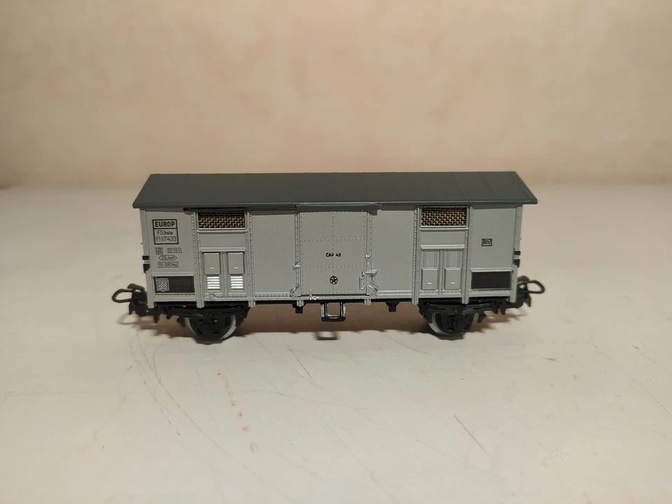 Märklin HO 4550 – Carro chiuso FS argento, BOX nuovo L07 - Immagine 3 di 4