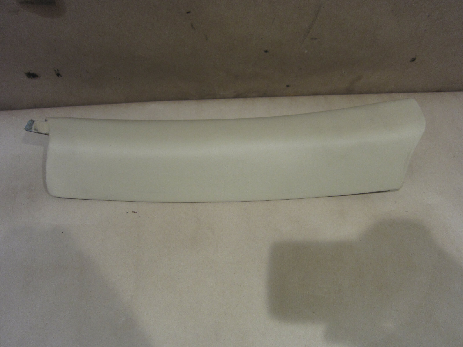 Ferrari 456 MGT/MGTA - RH Central Pillar Post Cover - Creama - P/N 65565200