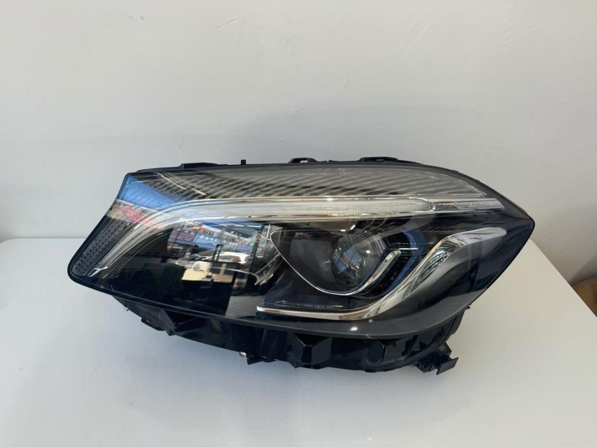 MB221 W176 A180 後期 純正 左ヘッドライト LED/コンピューター付 