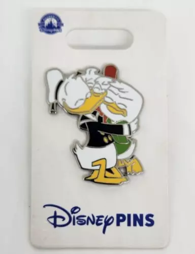 Disney Trading Pin Donald Duck Hugging His Nephews Huey Dewey & Louie