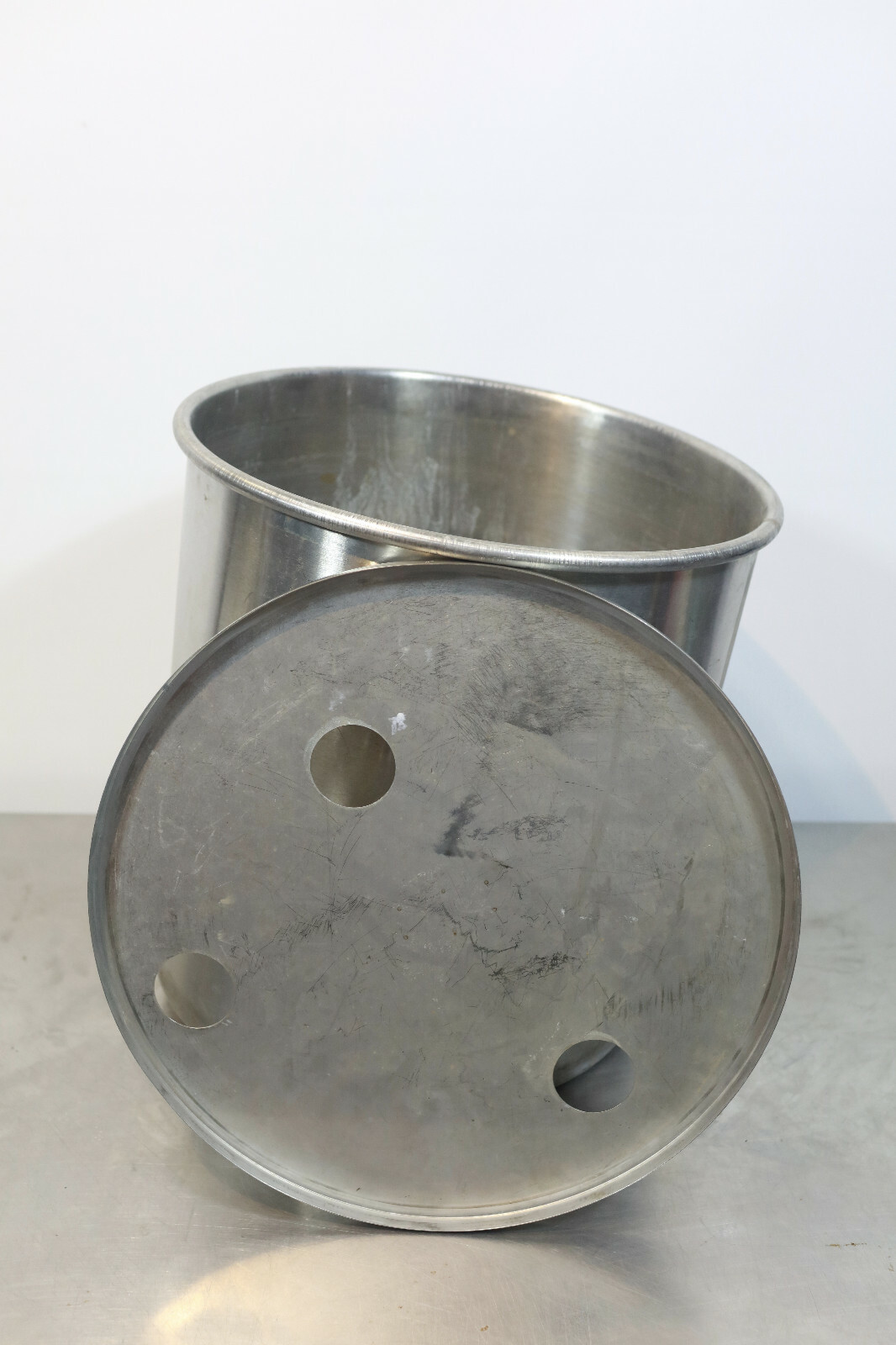 Goodnature Commercial Cold Press Juicer Part // Stainless Bucket w/ Lid 17 inch
