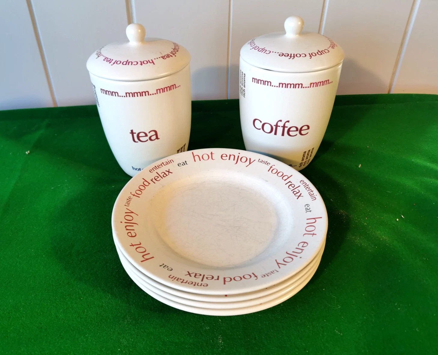 Rayware Expressions - Ceramic Tea & Coffee Jar + 4 Side Plates