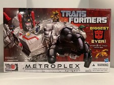 NEW Transformers Generations Titan METROPLEX Thrilling 30