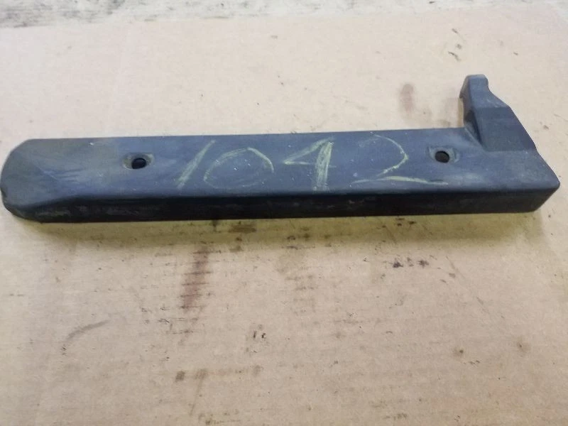 Right Valve Cover Spark Plug Trim Cover | Fits 92 93 Mercedes Benz 500SEL - Image 2 of 4