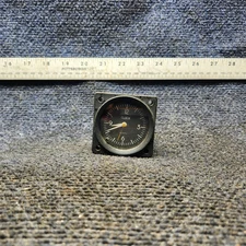 96470‑1LW | Mid-Continent | Mooney M20J | Clock/Test Instrument - Missing Knob