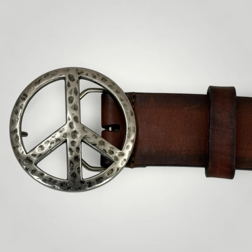 Cinturón Brighton Para Hombres 40 Marrón Floral Tachonado Signo de la Paz Hebilla Cuero B21094 Foto 2 de 4