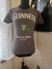 Guinness Beer Brewed in Dublin Men's Gray Short Sleeve T-Shirt Size Small