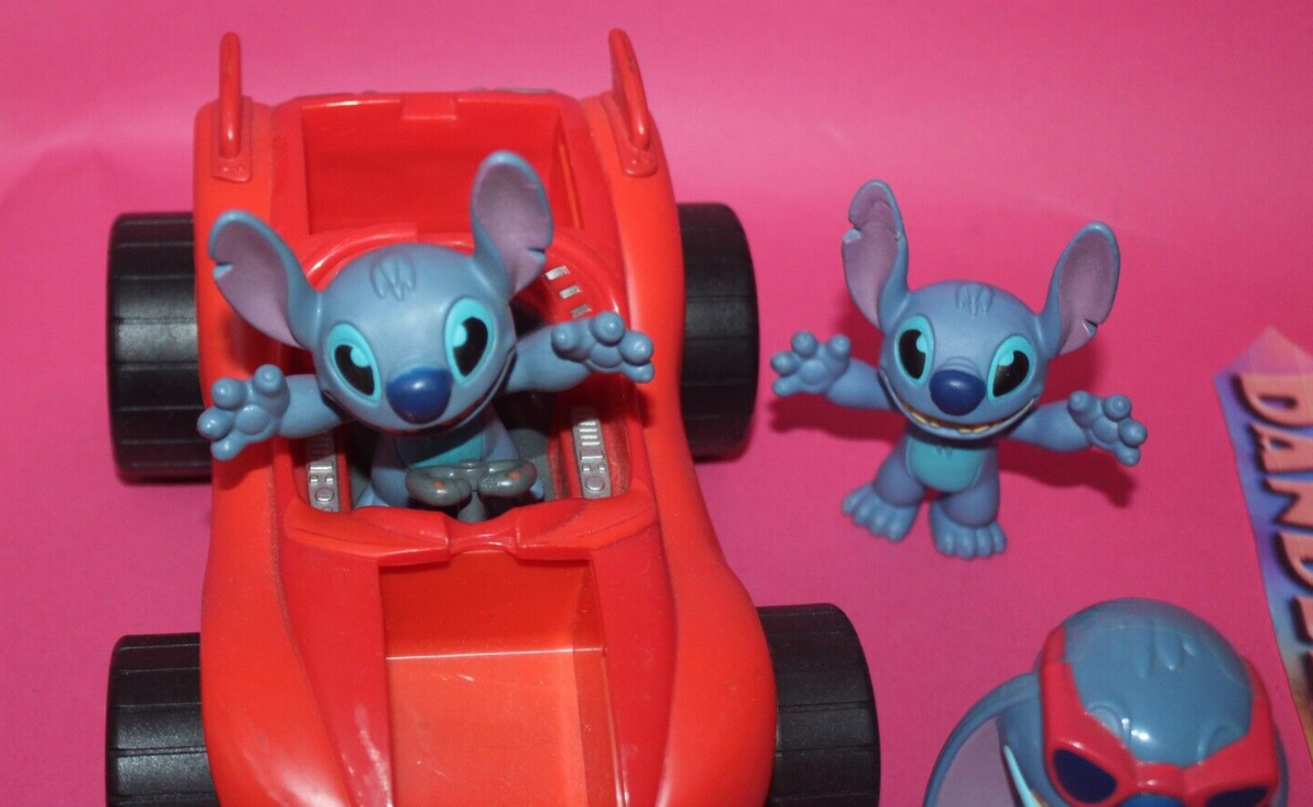 Vintage Disney Stitch Alien 626 Red Toy Car With 3 McDonald's Kids