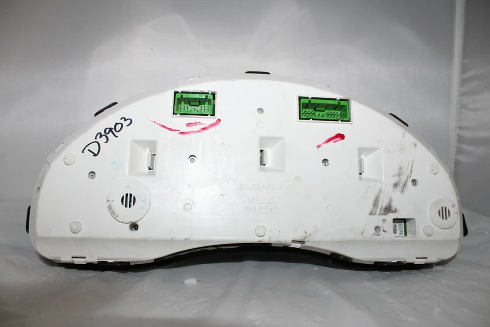 Cuadro de instrumentos velocímetro indicadores de panel de instrumentos Subaru Legacy 2009 18.702 millas Foto 4 de 4