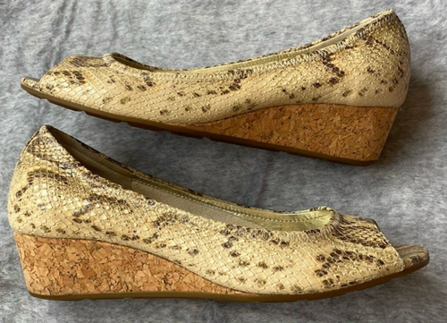 Cole Haan Womens Peep Toe Snake Print Cork Wedge Shoes 7 - Picture 2 of 7