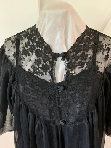 VINTAGE BLACK Peignoir Set NIGHT GOWN & ROBE Chiffon Nylon LACE TRIM SIZE S - Picture 7 of 9