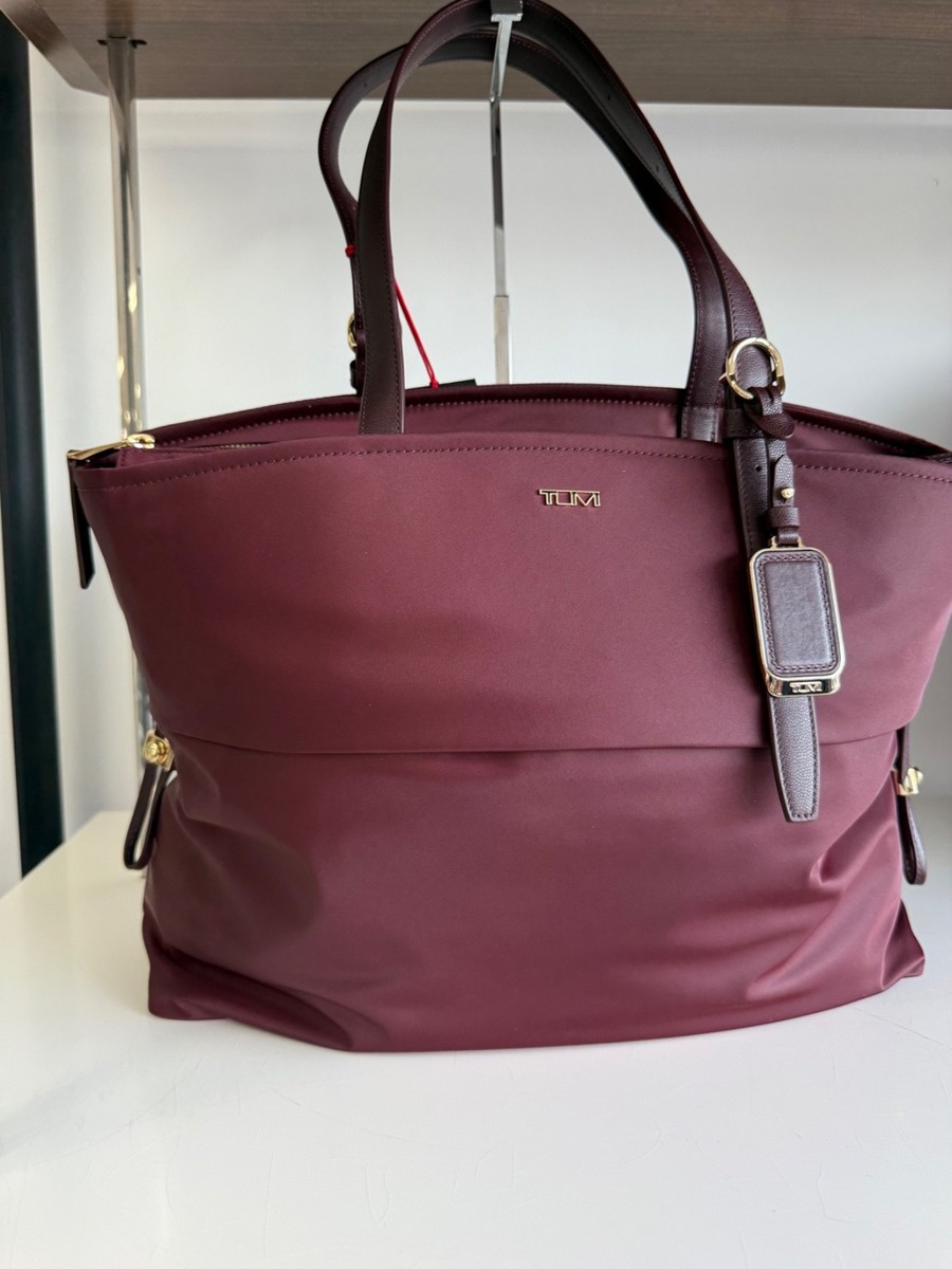 【未使用級✨】 TUMI VOYAGEUR ビジネス・トート　ナイロン　ブラウン NEW Tumi Voyageur CAM LARGE Nylon 15.25” Laptop Tote Bag - WINE w