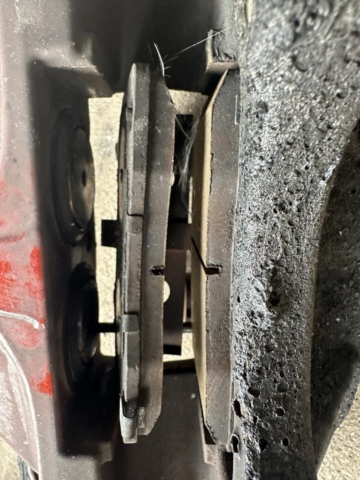 Pinzas de freno delanteras Chevrolet Camaro SS 2010-2015 Brembo - OEM  Foto 3 de 4