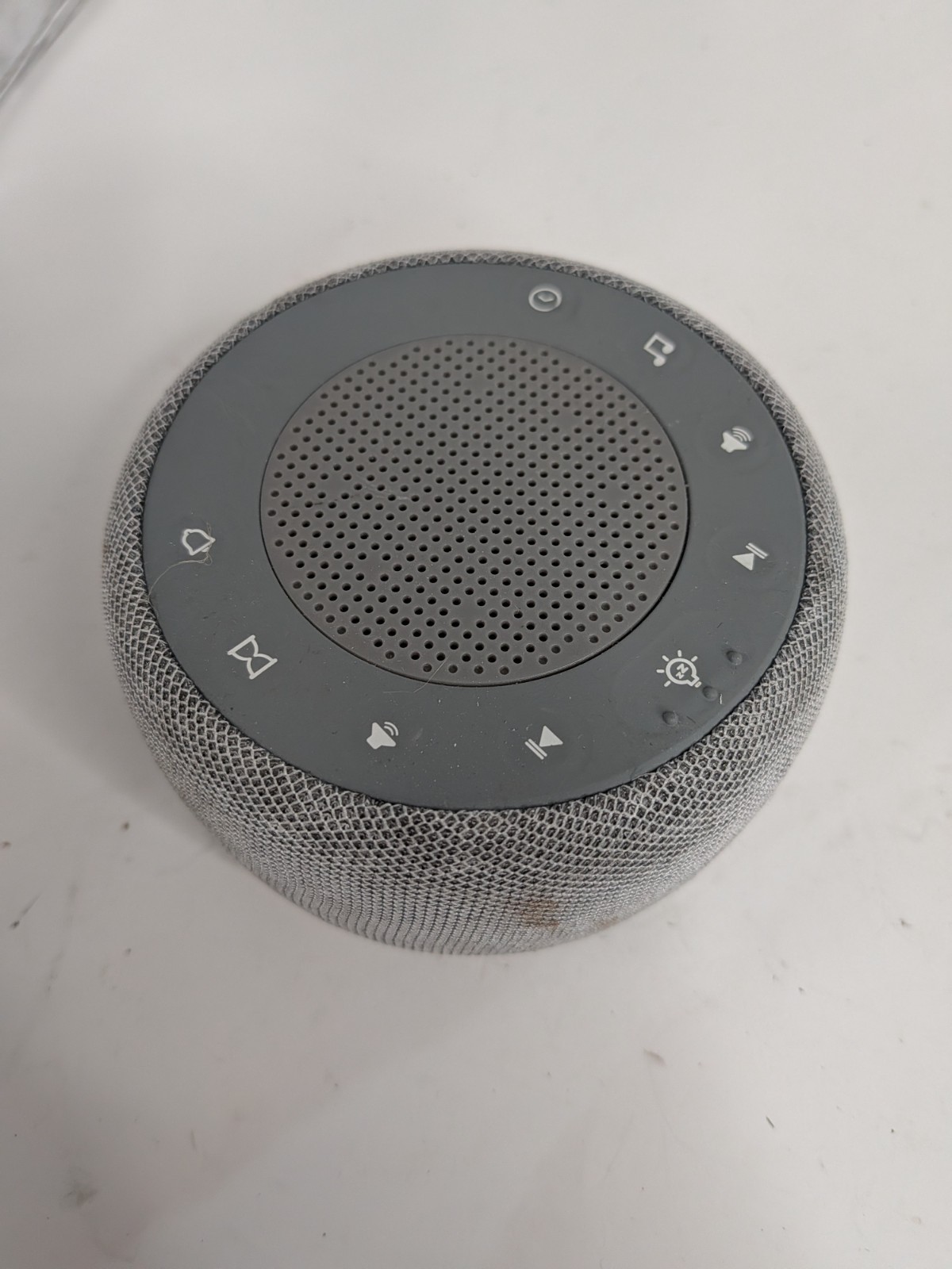 With Sound Machine For Bedrooms &ndash; 2-in-1 White Noise Machi