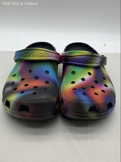 Crocs Classic Clog Rainbow Tie Dye Black Slip On Shoes Men's 10 Women's 12