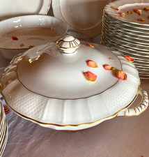 Légumier avec couvercle Bernardaud  porcelaine de Limoges modèle Malmaison 1924