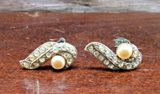Shoe Clips Vintage W/Clear Rhinestones  Faux Pearl Accents