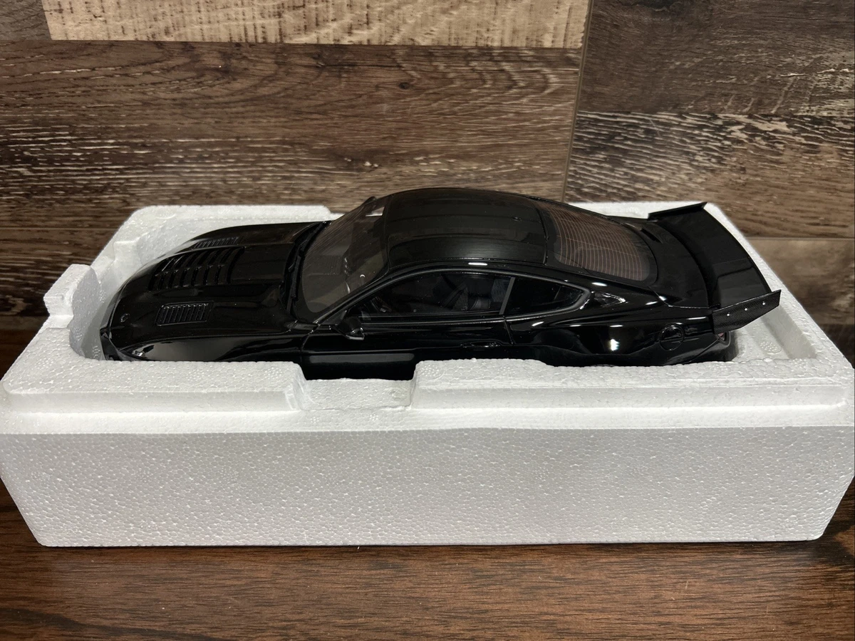 Ford Shelby Mustang GT500 Ford 1:18 Scale Contemporary Manufacture