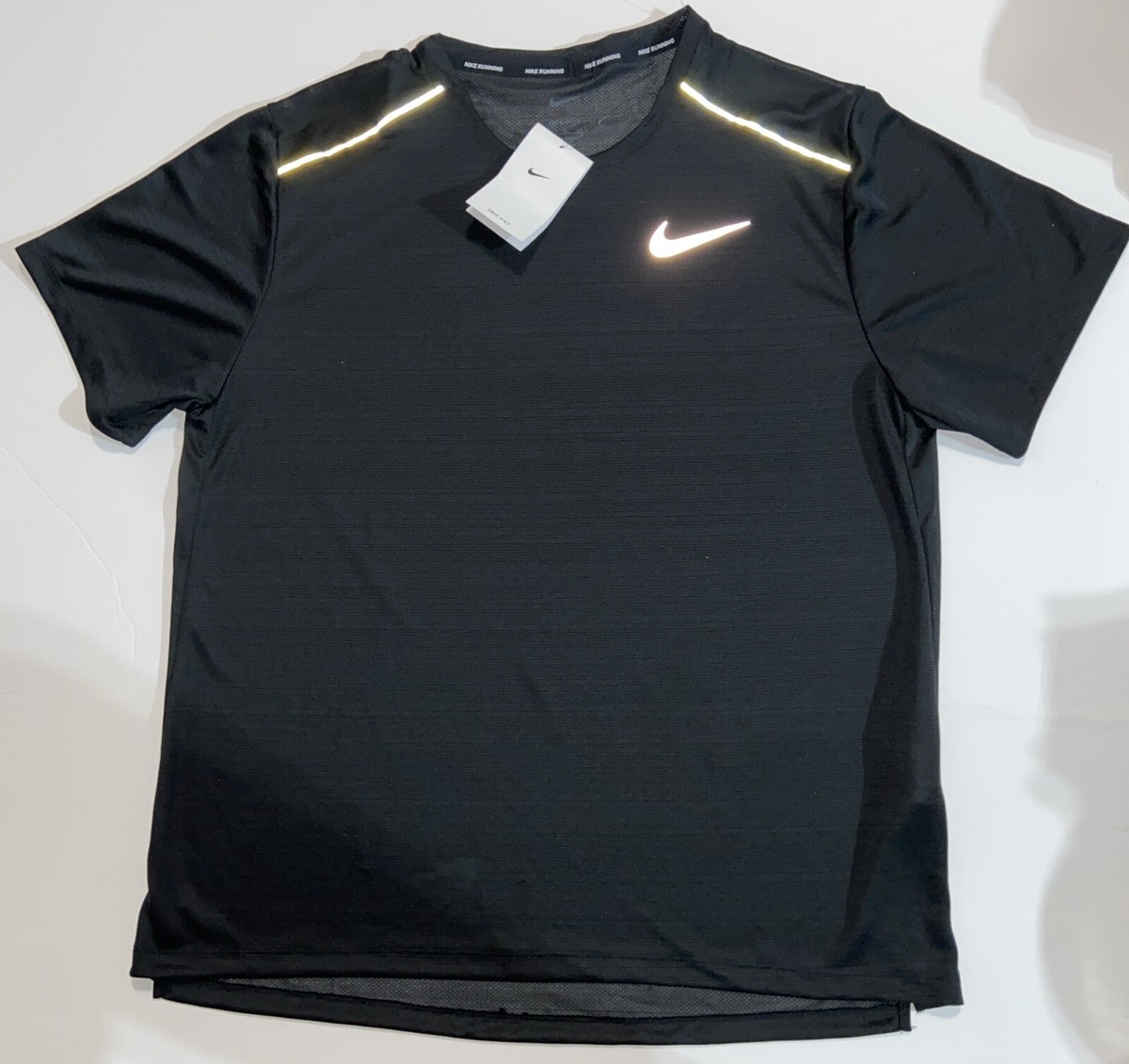 NIKE DriFIT Miler Men's Running Shirt AJ7565-010 Black