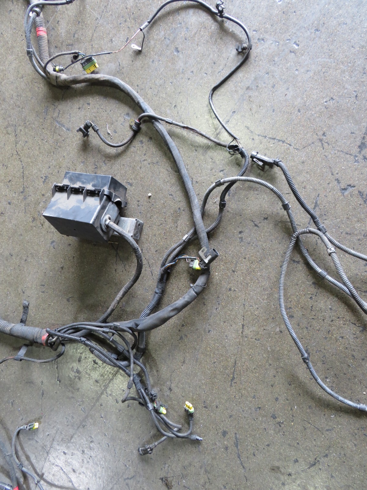 Ferrari 575, Front Main Wire Harness, Used, P/N 200682