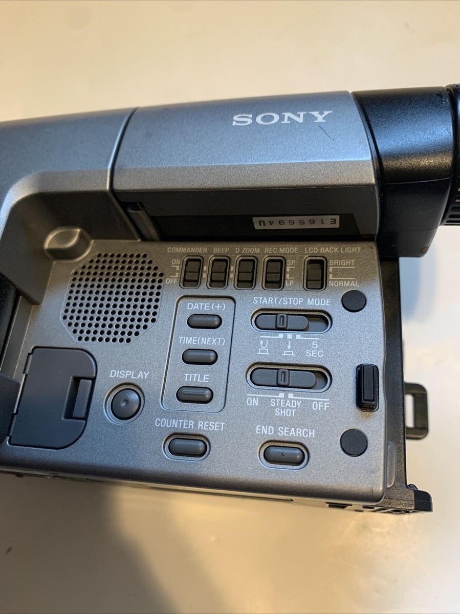 Sony Handycam CCD-TRV21 Video8 Camcorder Tape Playback Recorder