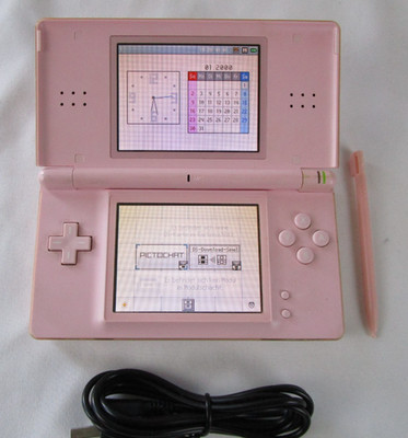Nintendo DS Lite in rosa + USB Ladekabel