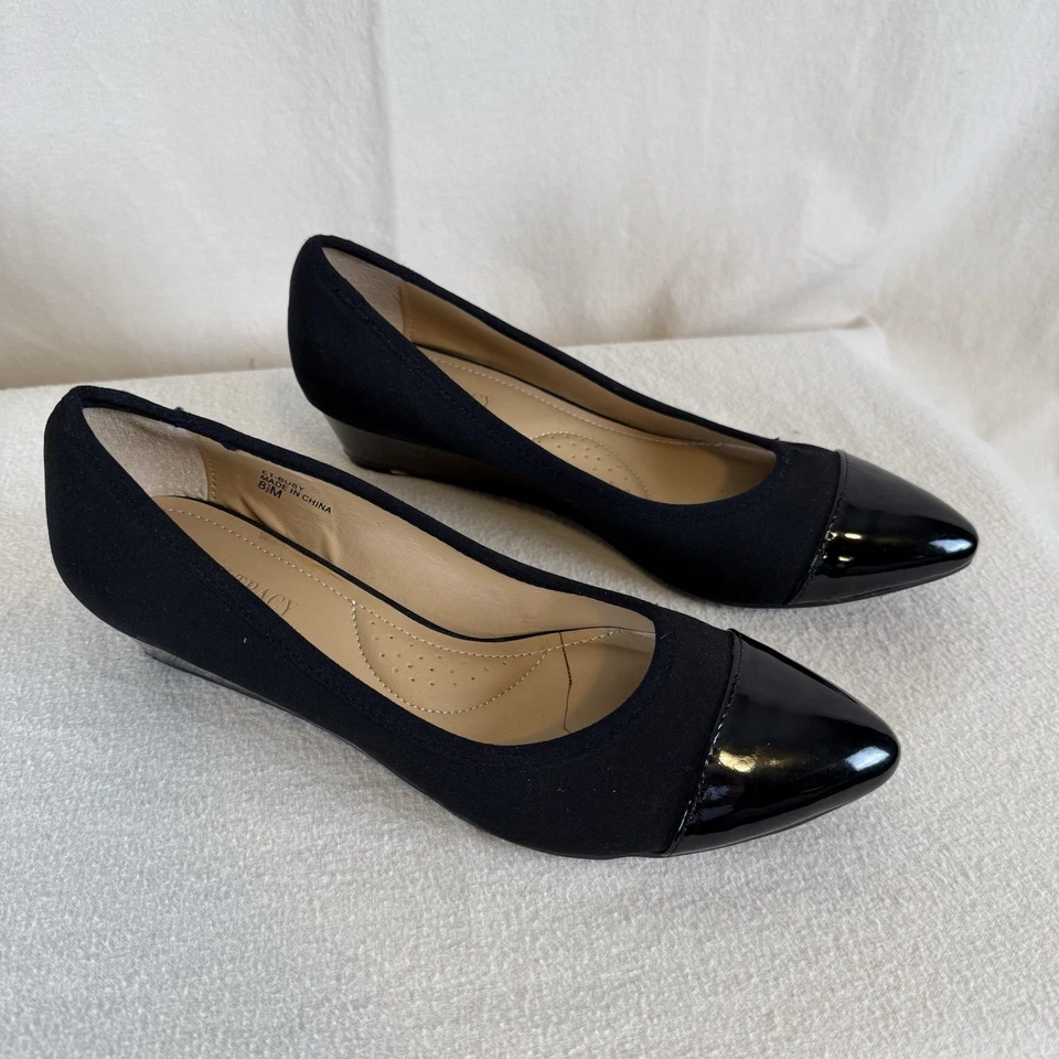 全新! Ellen Tracy 女式 8.5M 码黑色 Et-Busy 坡跟尖头浅口鞋  — 第 2/4 张图片