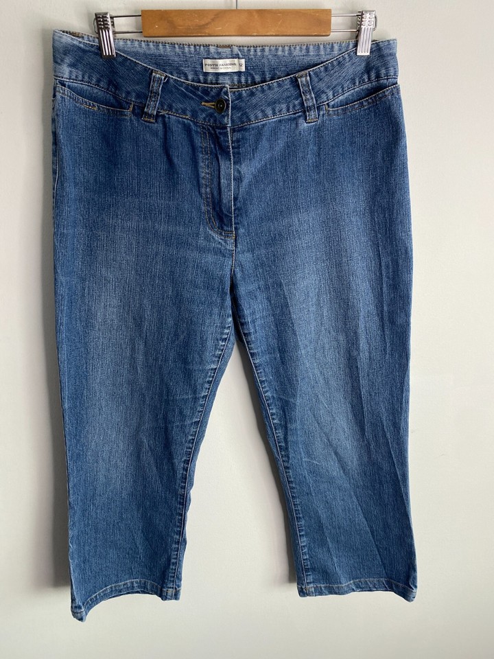 Postie Crop Jeans Size 12 Blue Straight Leg Zip Pocket Stretch Comfort