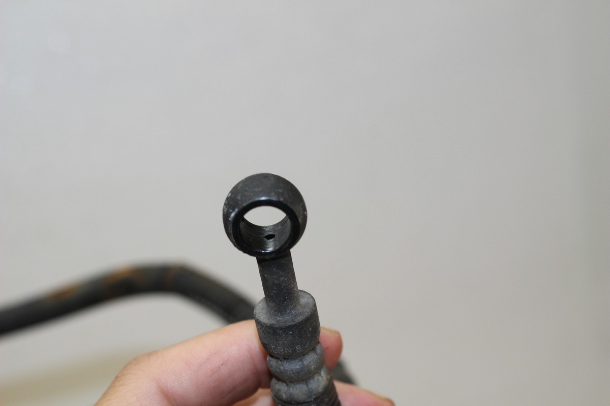 まつページ 1987 KAWASAKI NINJA ZX750 (#299) REAR BRAKE MASTER CYLINDER