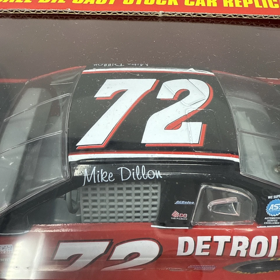 Vintage Detroit Gasket Stock Car #72 Mike Dillon Racing Champions 1/24 Scale - Image 2 of 4