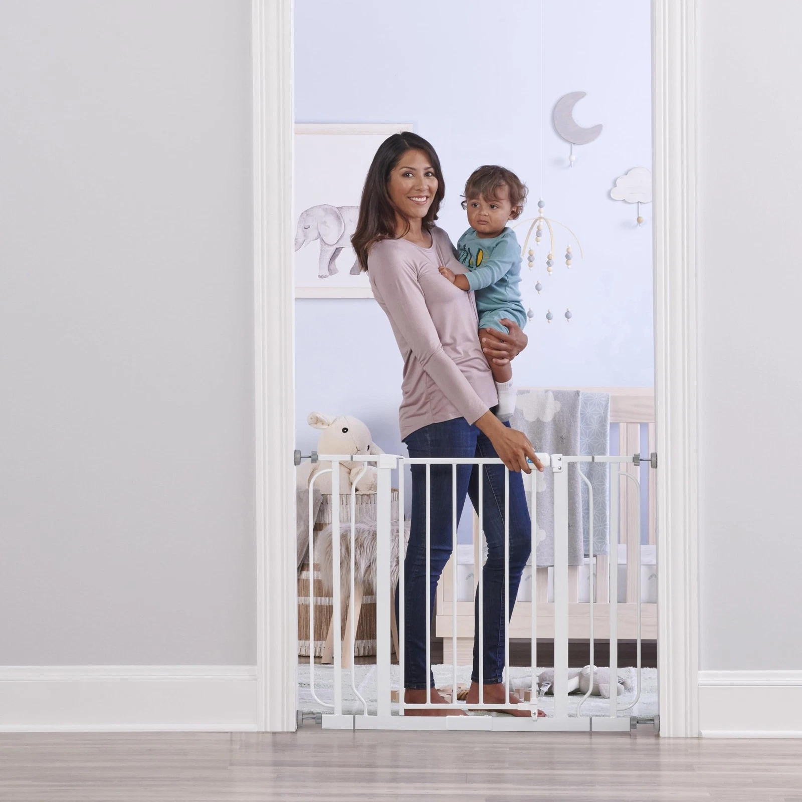 Regalo Wall Safe Extra Wide Walk Through Safety Gate
Opens in a new window or tab