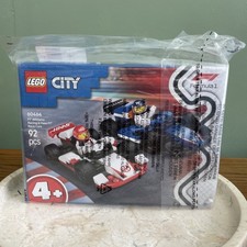 LEGO CITY: F1 Williams Racing & Haas F1 Race Cars (60464) 92 pieces Brand New
