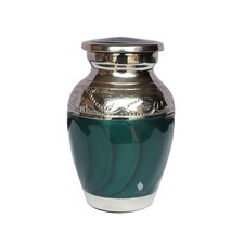 Emerald Grace Keepsake Urn   Elegance in Remembrance