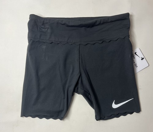 Youth Girls Nike 2 Piece Set Shirt Bike Shorts Size 6 Medium NWT - Picture 3 of 7