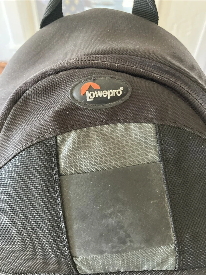 Lowepro Slingshot 200 AW Black Padded Water Resistant Sling Camera Backpack Bag - Image 2 of 4