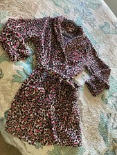 Victoria's Secret Plush Robe, Pink Leopard Heart Print, Short size M/L