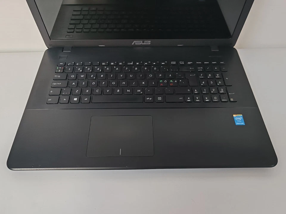 NOTEBOOK ASUS X751M INTEL PENTIUM N3540 DUAL CORE 8GB RAM 320GB HD WIN11 WEBCAM - Immagine 2 di 4