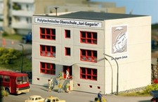 Piko 61150 - Plattenbau Polytechnische Oberschule - H0 Bausatz - NEU - OVP
