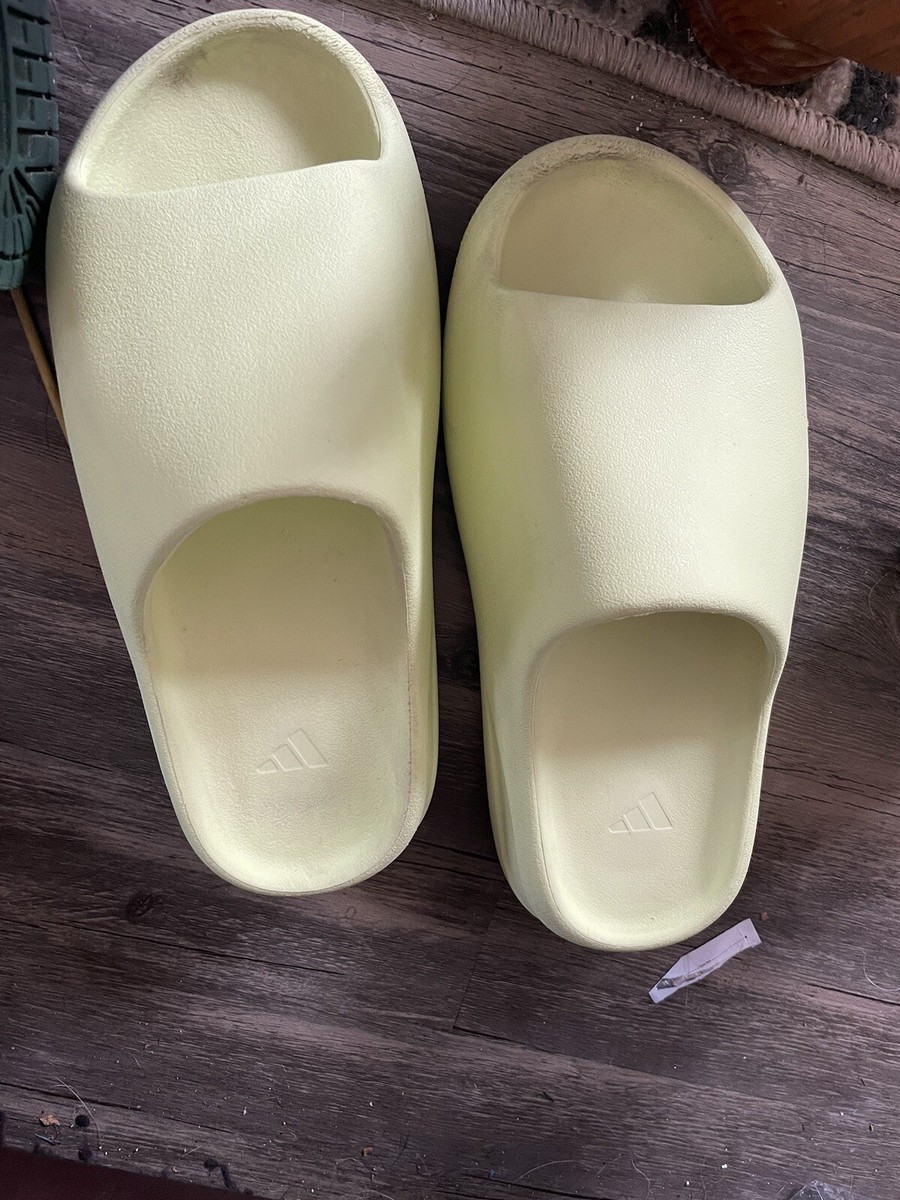 NEW Men's adidas Yeezy Slide Glow Green (HQ6447) Size 9 US