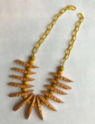 Vintage Bakelite Pineapple Slice Necklace