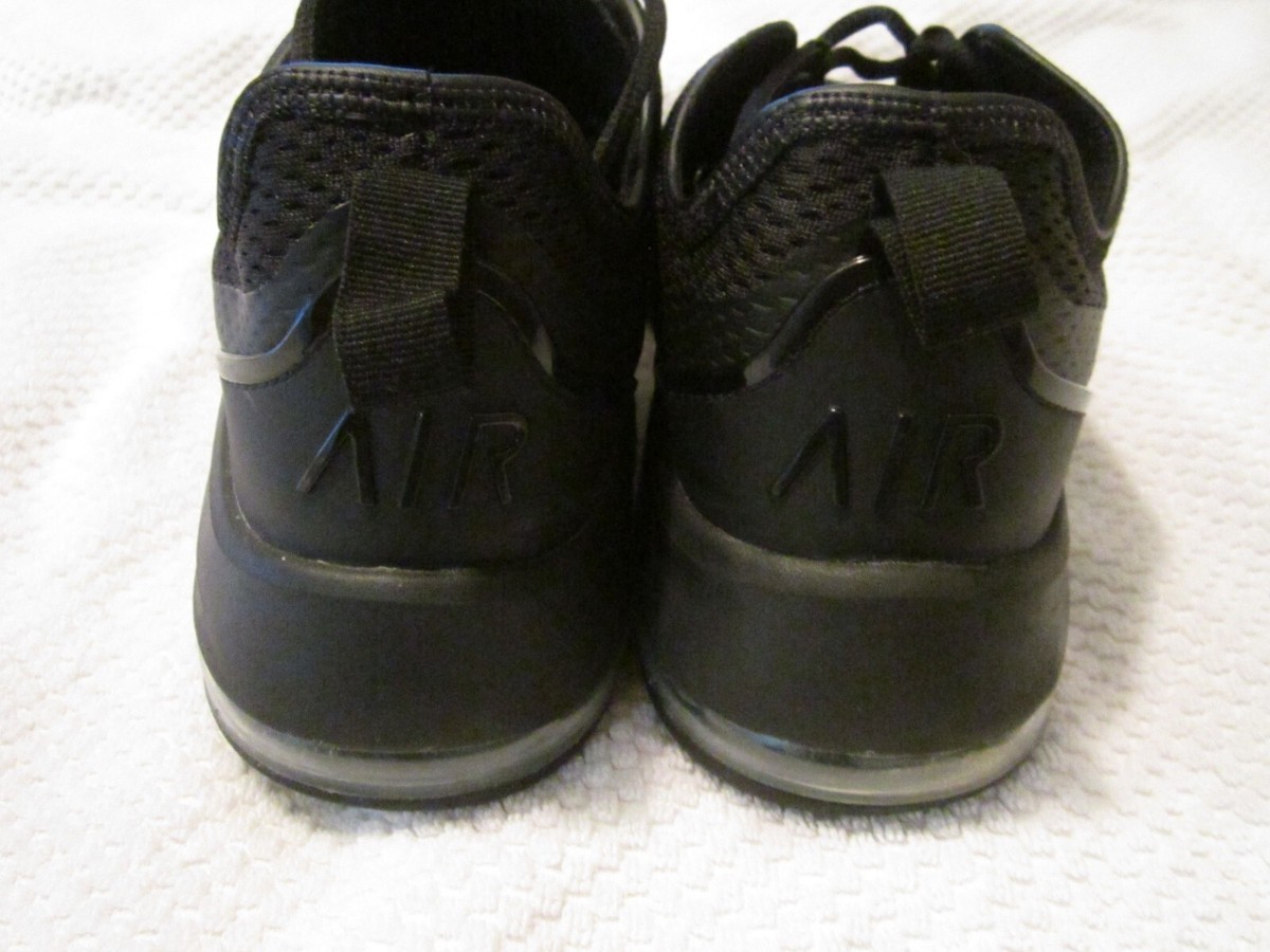 Nike Mens Air Max Motion 2 AO0266-004 Triple Black Running Shoes Sneaker Sz 10.5 Nike Air Max Motion 2 Mens Size 10 AO0266-004 Black Running  main image 4
