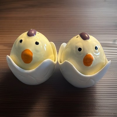 Vintage Chick in Egg Salt & Pepper Shakers   Ceramic Pair