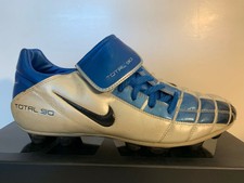 total 90 blue and white