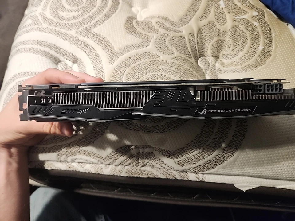 Asus ROG Strix 1080 GPU 8GB (FOR PARTS OR REPAIR) - Image 3 of 4