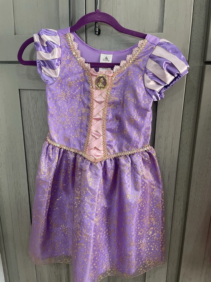 Auténticos vestidos de princesa Disney talla 7/8 Foto 2 de 4